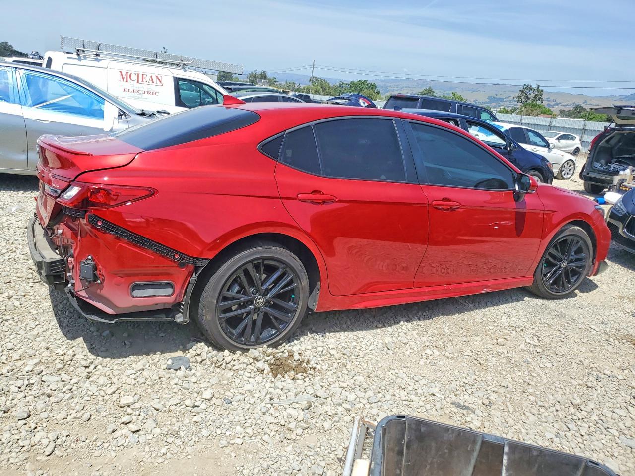 2025 TOYOTA CAMRY