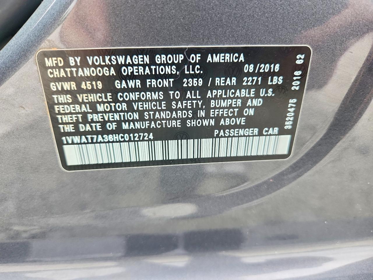 2017 VOLKSWAGEN PASSAT