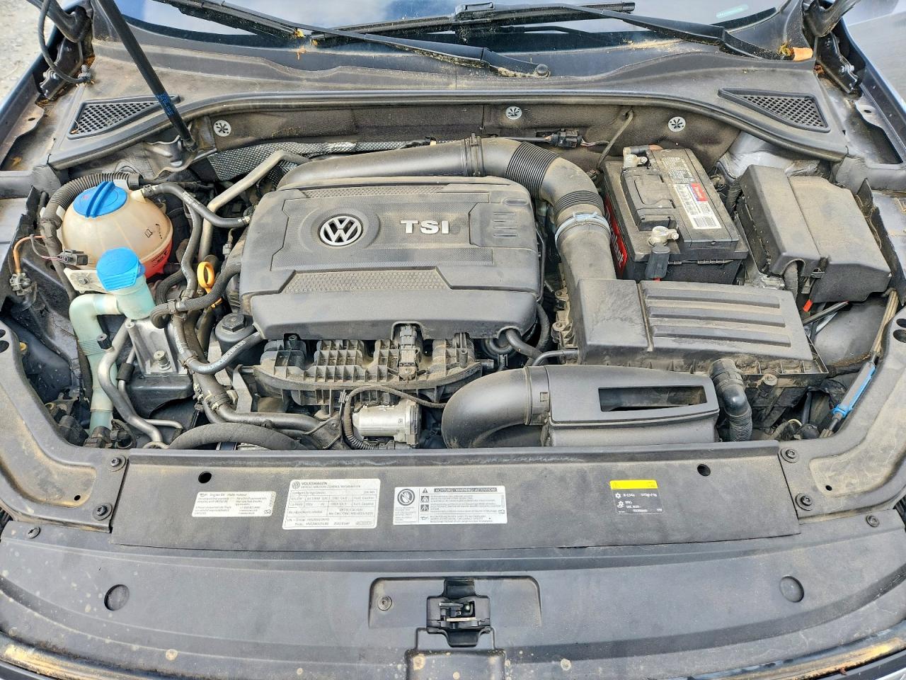2017 VOLKSWAGEN PASSAT