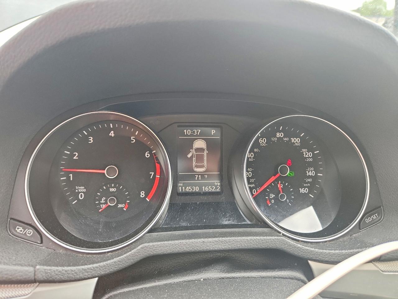 2017 VOLKSWAGEN PASSAT