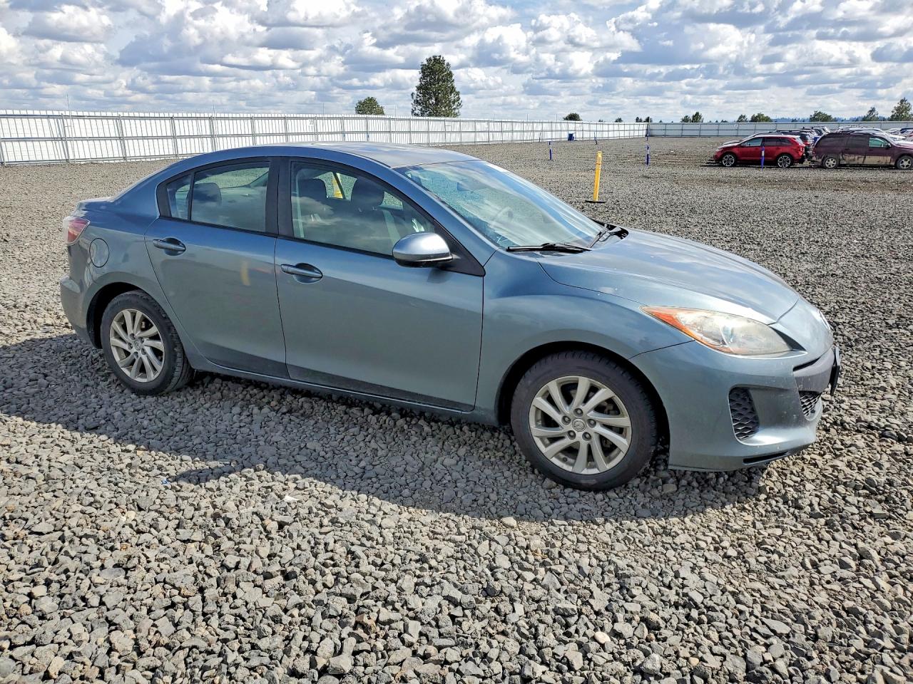 2012 MAZDA 3