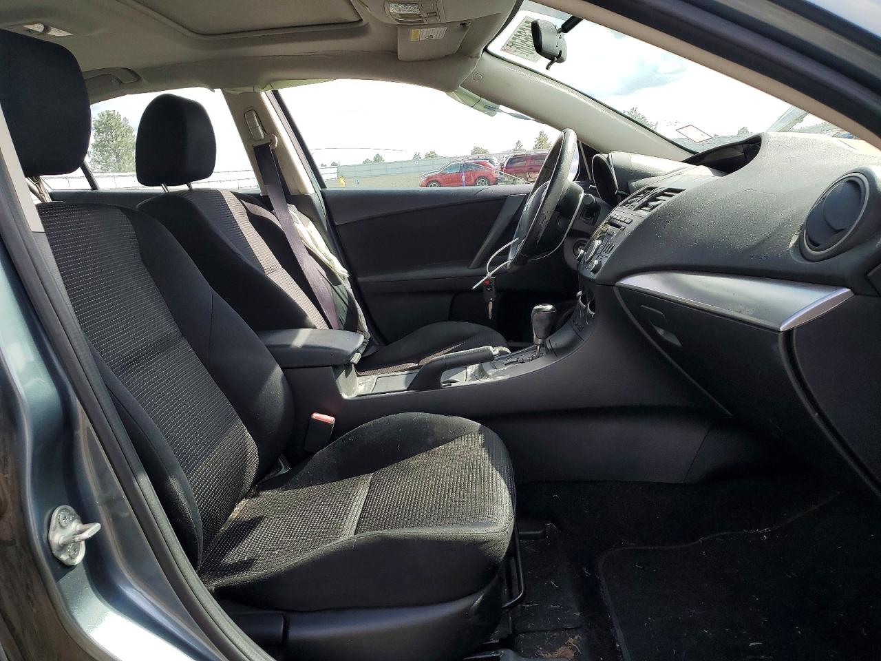 2012 MAZDA 3