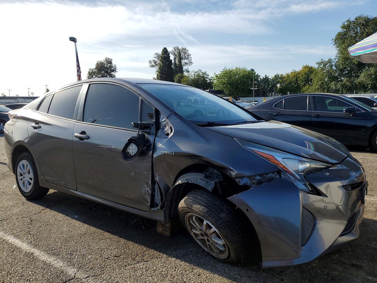 2017 TOYOTA PRIUS