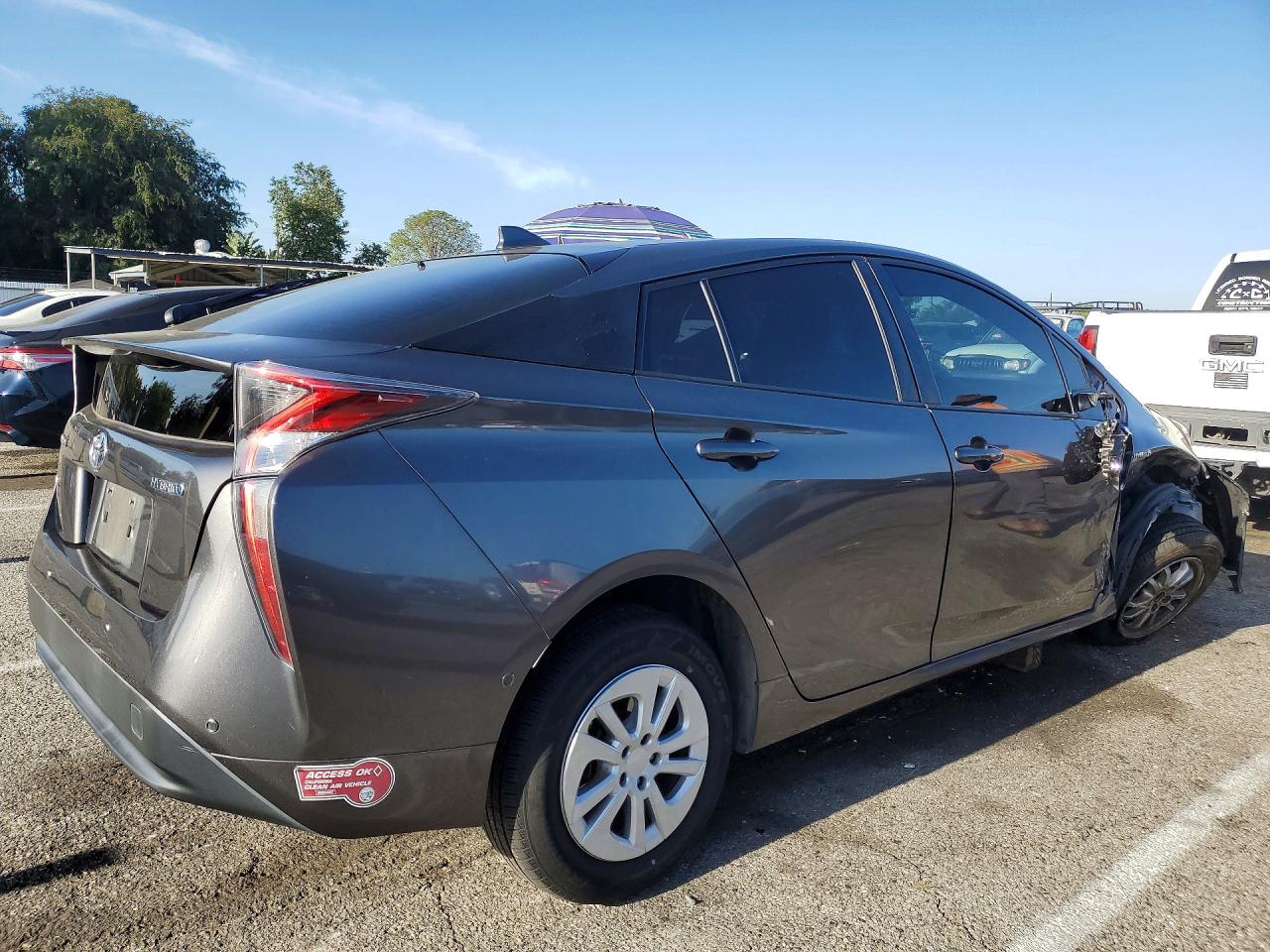 2017 TOYOTA PRIUS