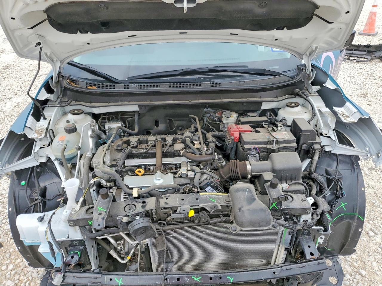 2024 NISSAN KICKS