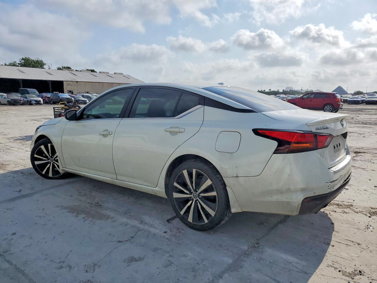 2022 NISSAN ALTIMA