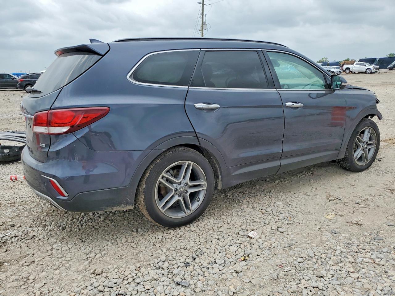 2017 HYUNDAI SANTA FE