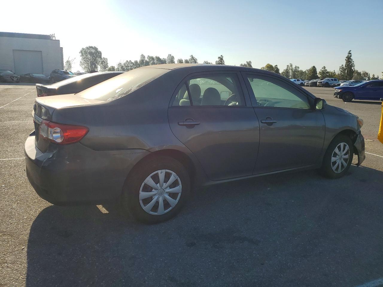 2013 TOYOTA COROLLA