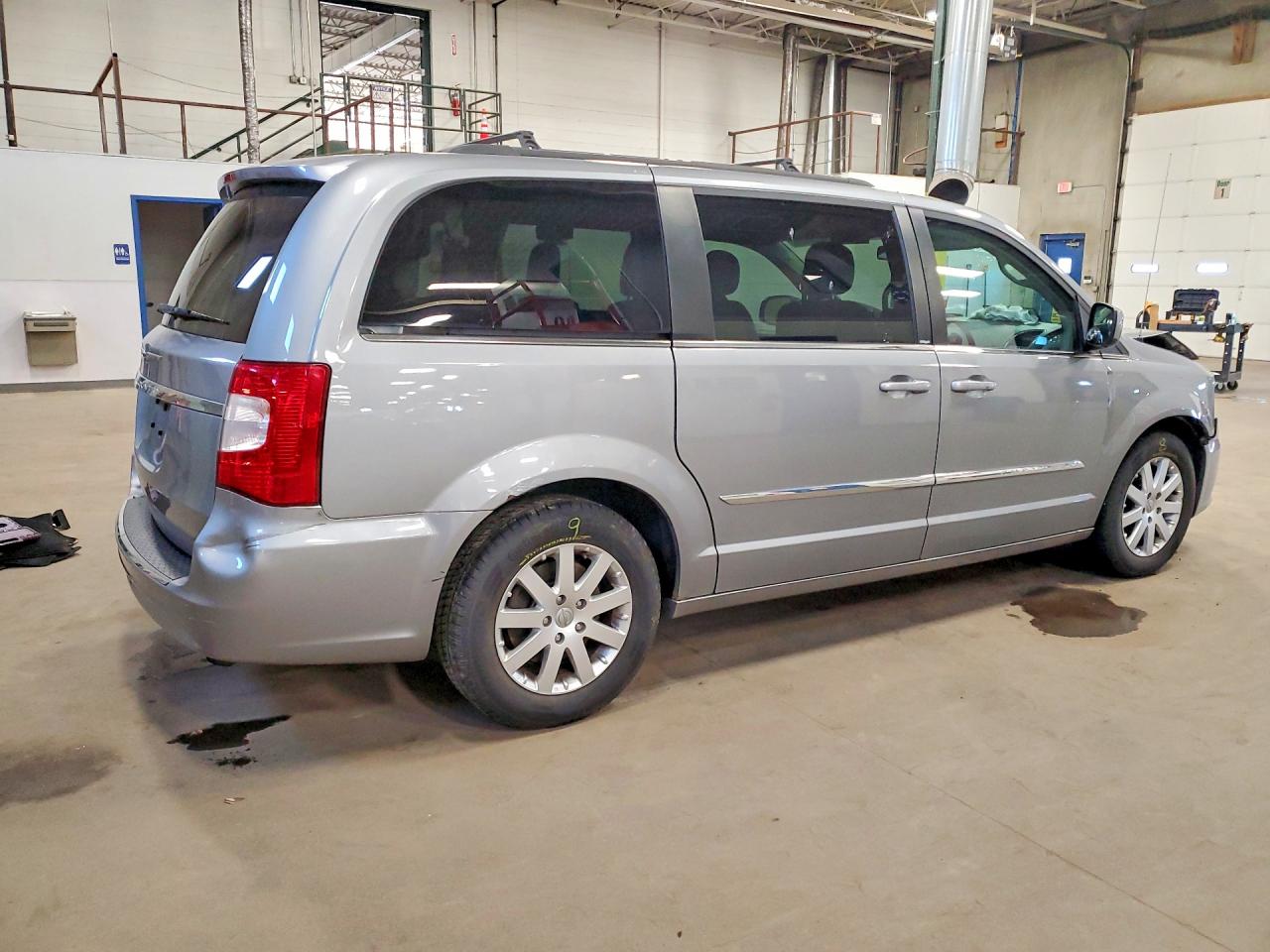 2013 CHRYSLER MINIVAN