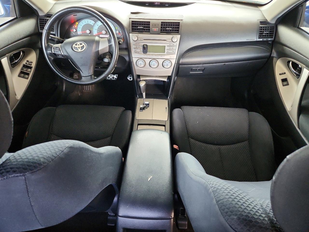 2011 TOYOTA CAMRY
