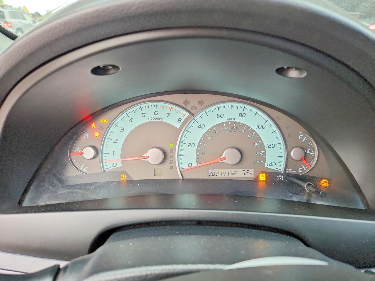 2011 TOYOTA CAMRY