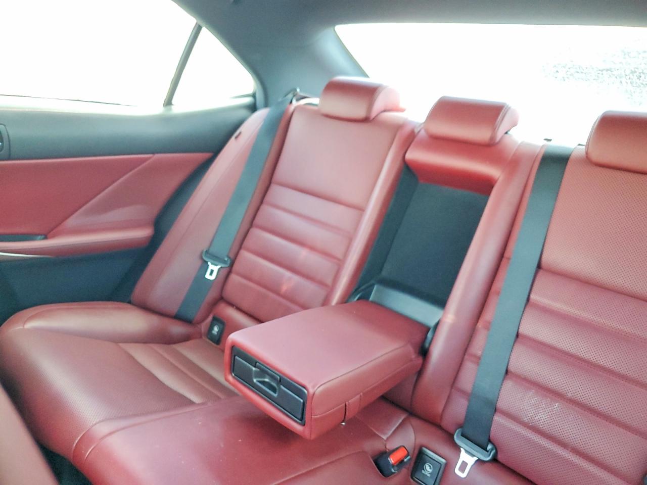 2016 LEXUS IS