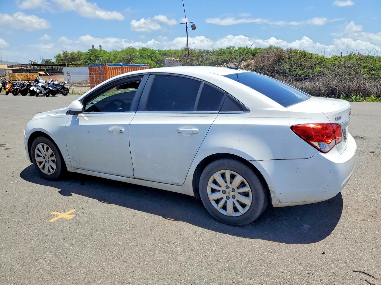 2011 CHEVROLET CRUZE