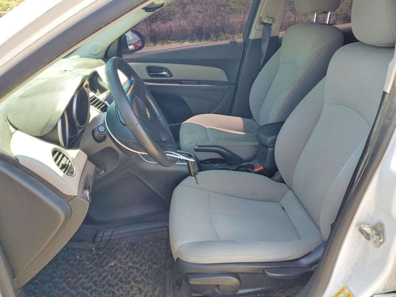 2011 CHEVROLET CRUZE