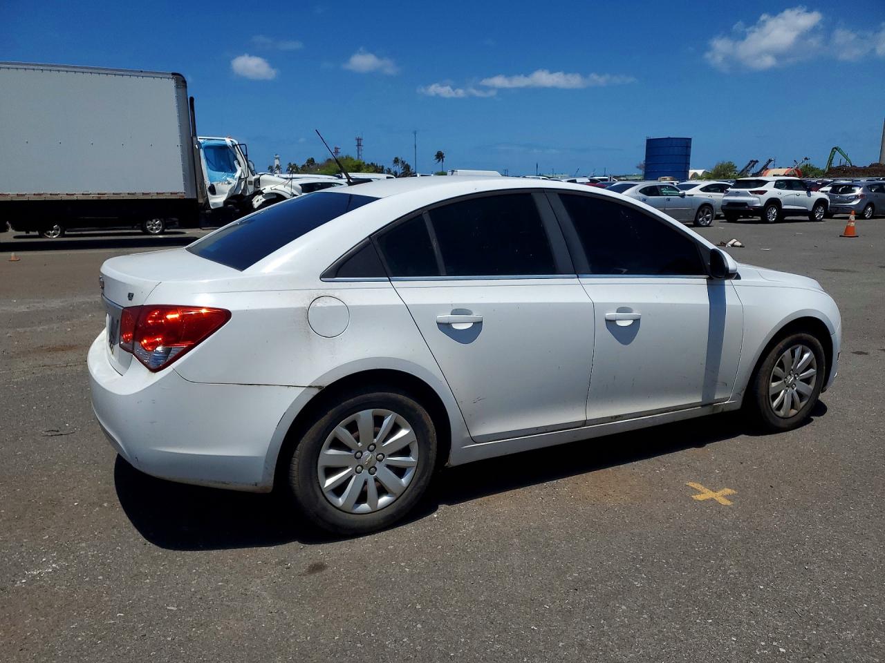 2011 CHEVROLET CRUZE