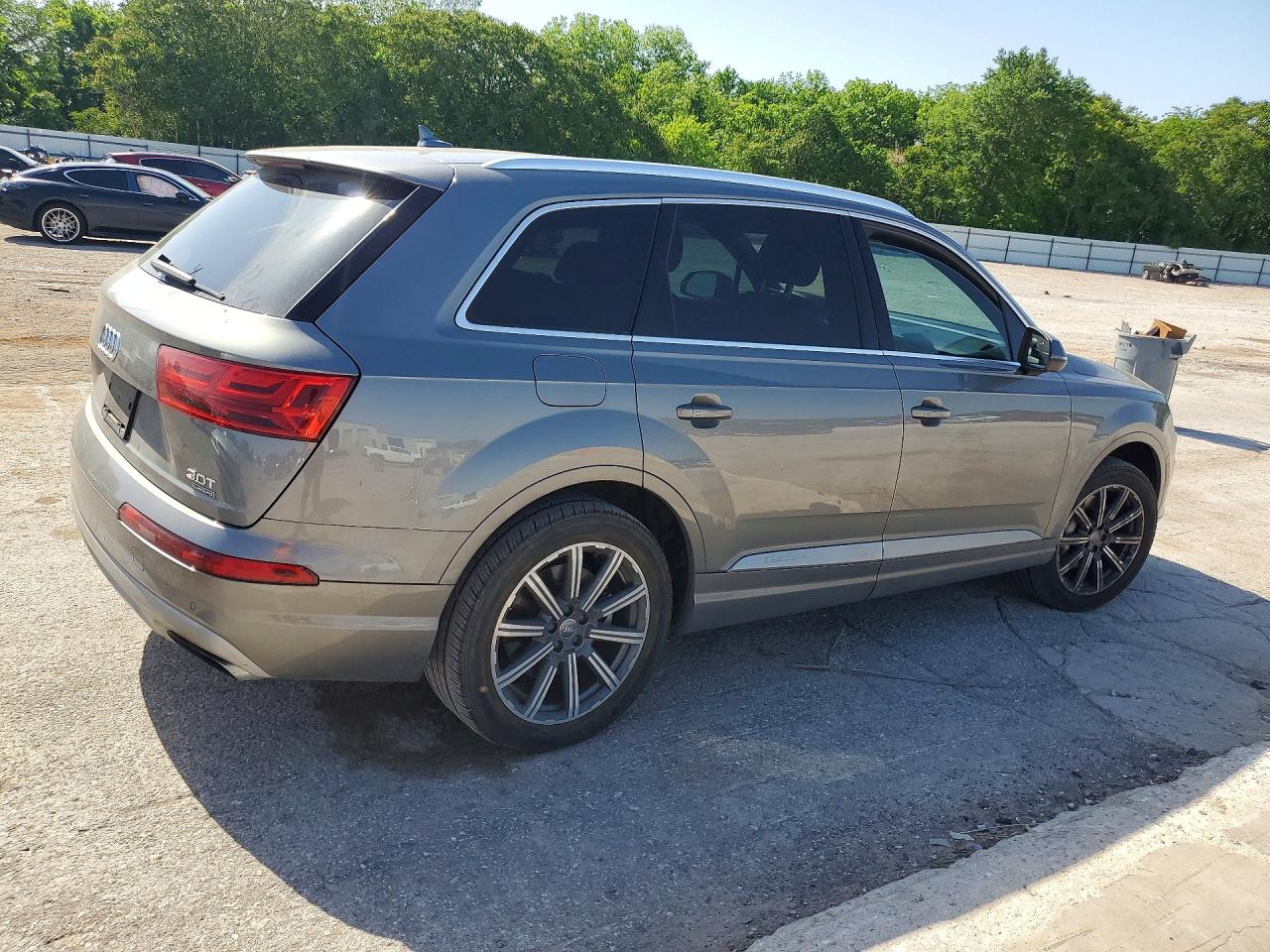 2017 AUDI Q7