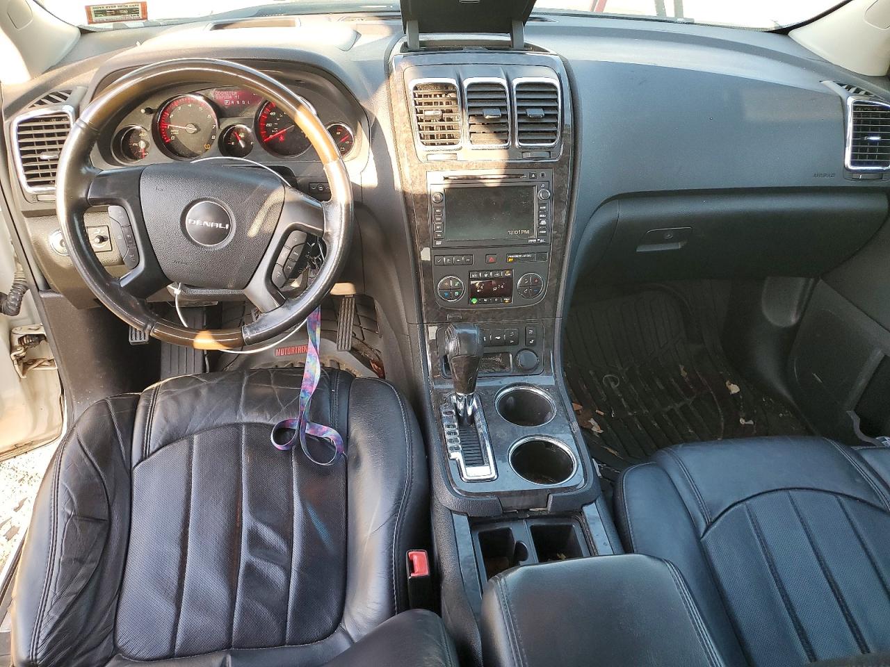 2011 GMC ACADIA DEN