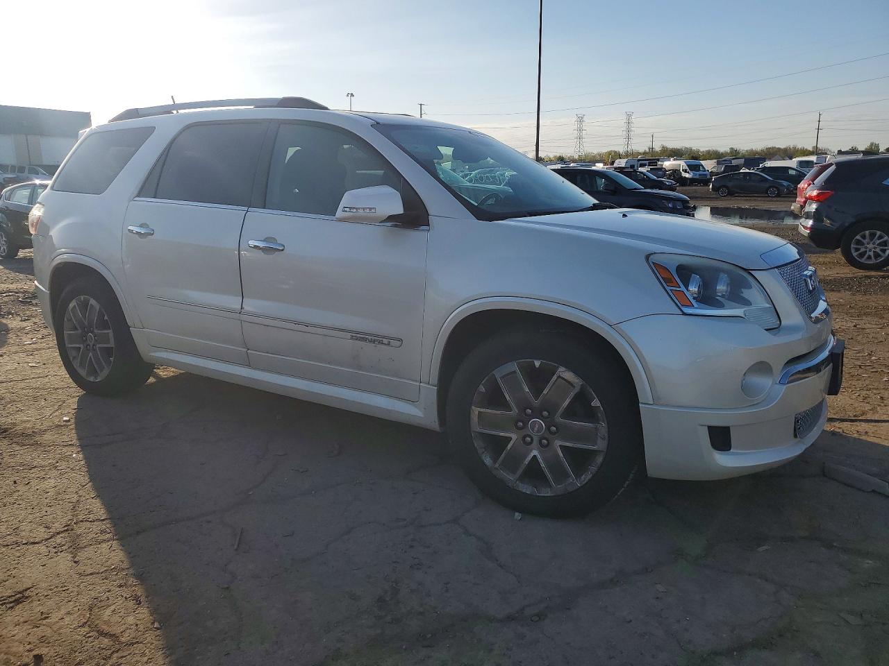 2011 GMC ACADIA DEN