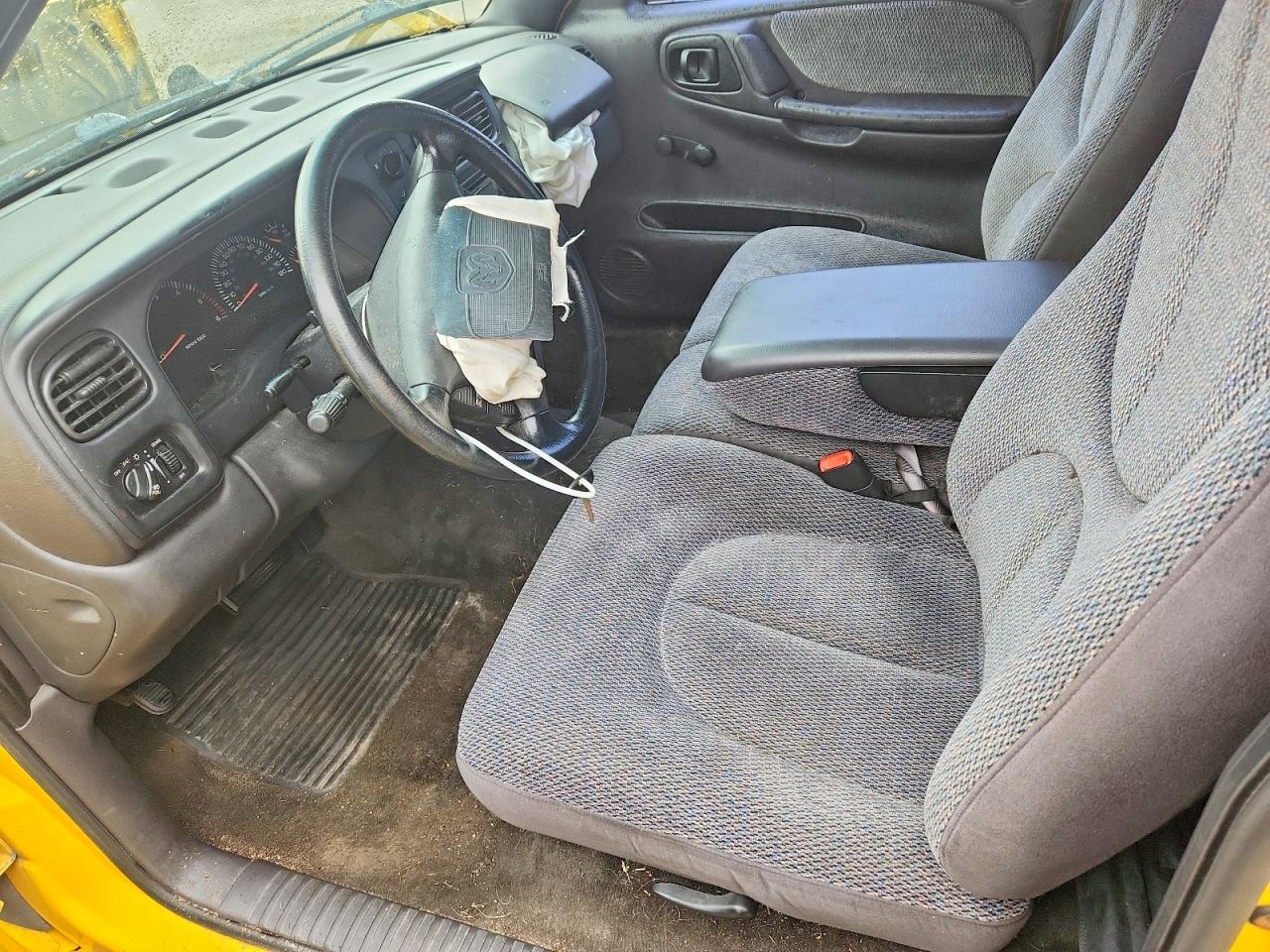 1999 DODGE DAKOTA