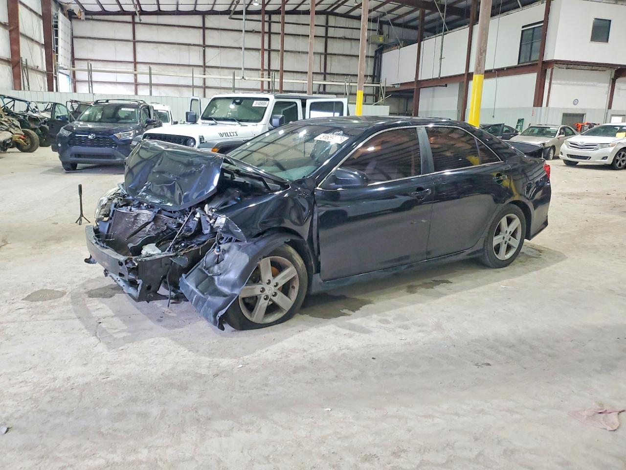 2014 TOYOTA CAMRY