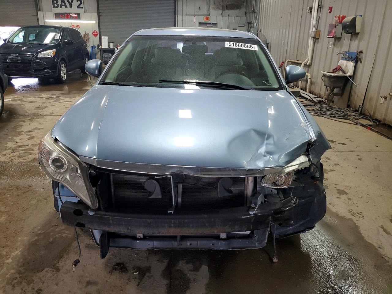 2011 TOYOTA AVALON