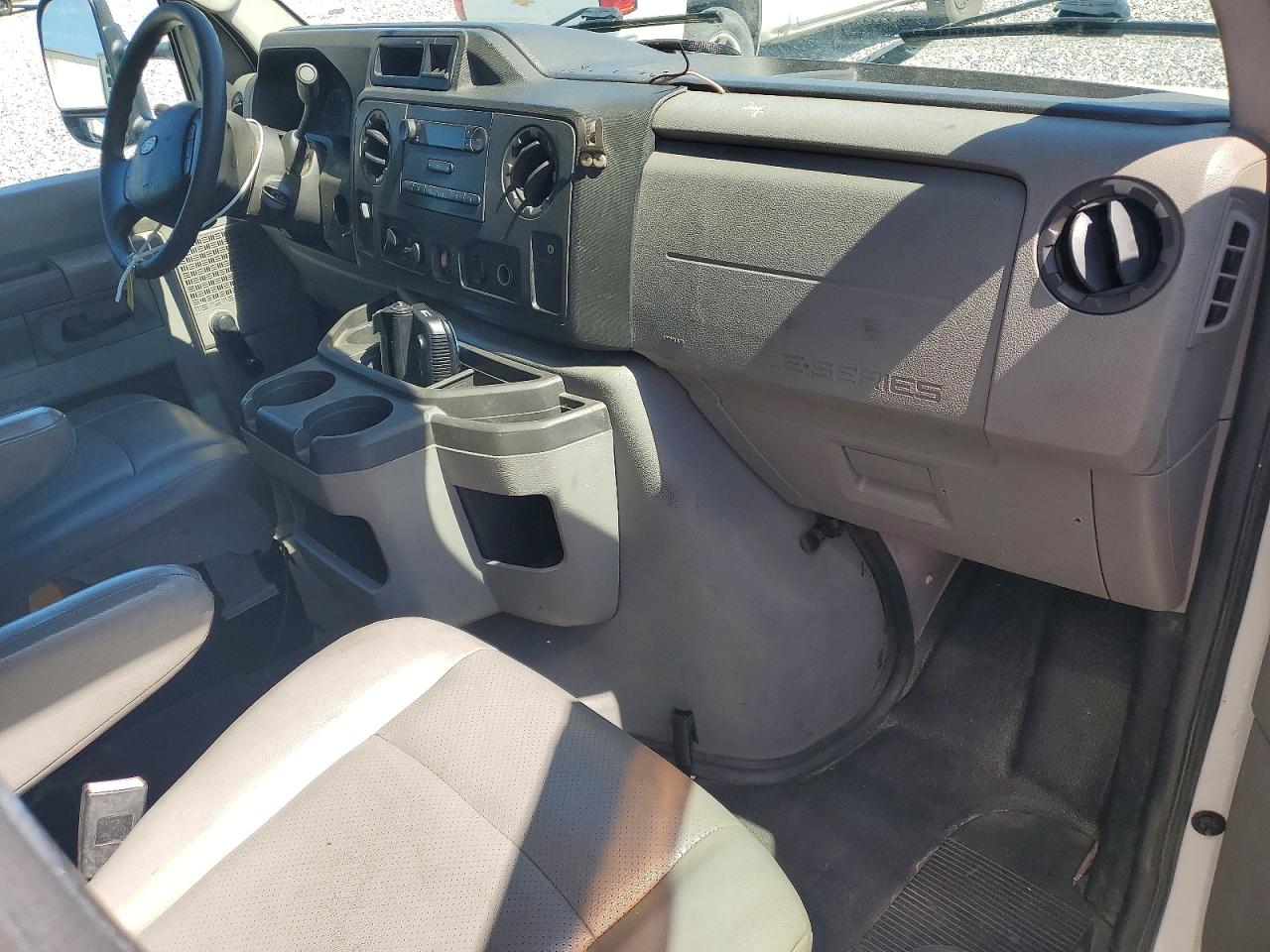 2014 FORD ECONOLINE
