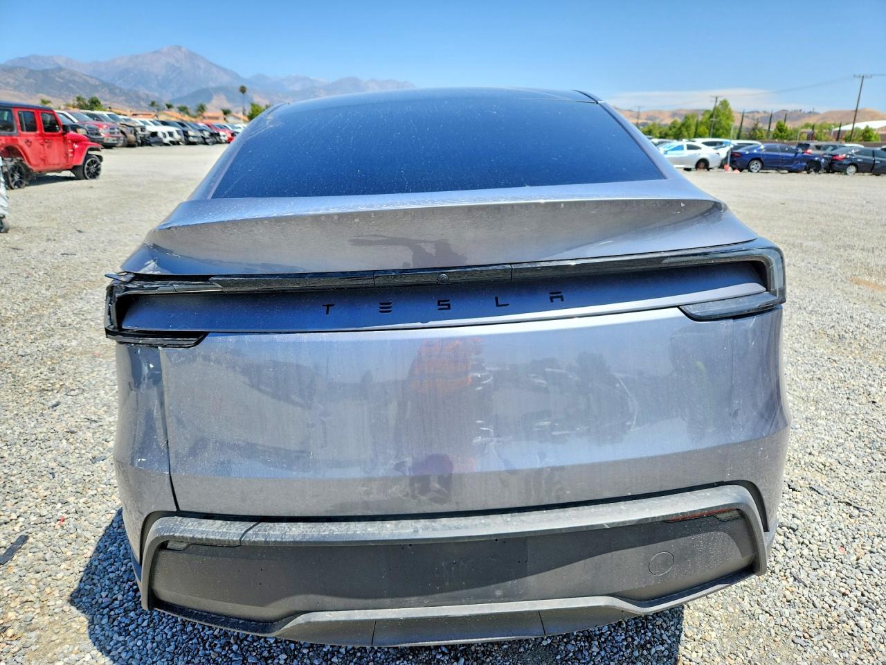 2026 TESLA MODEL Y