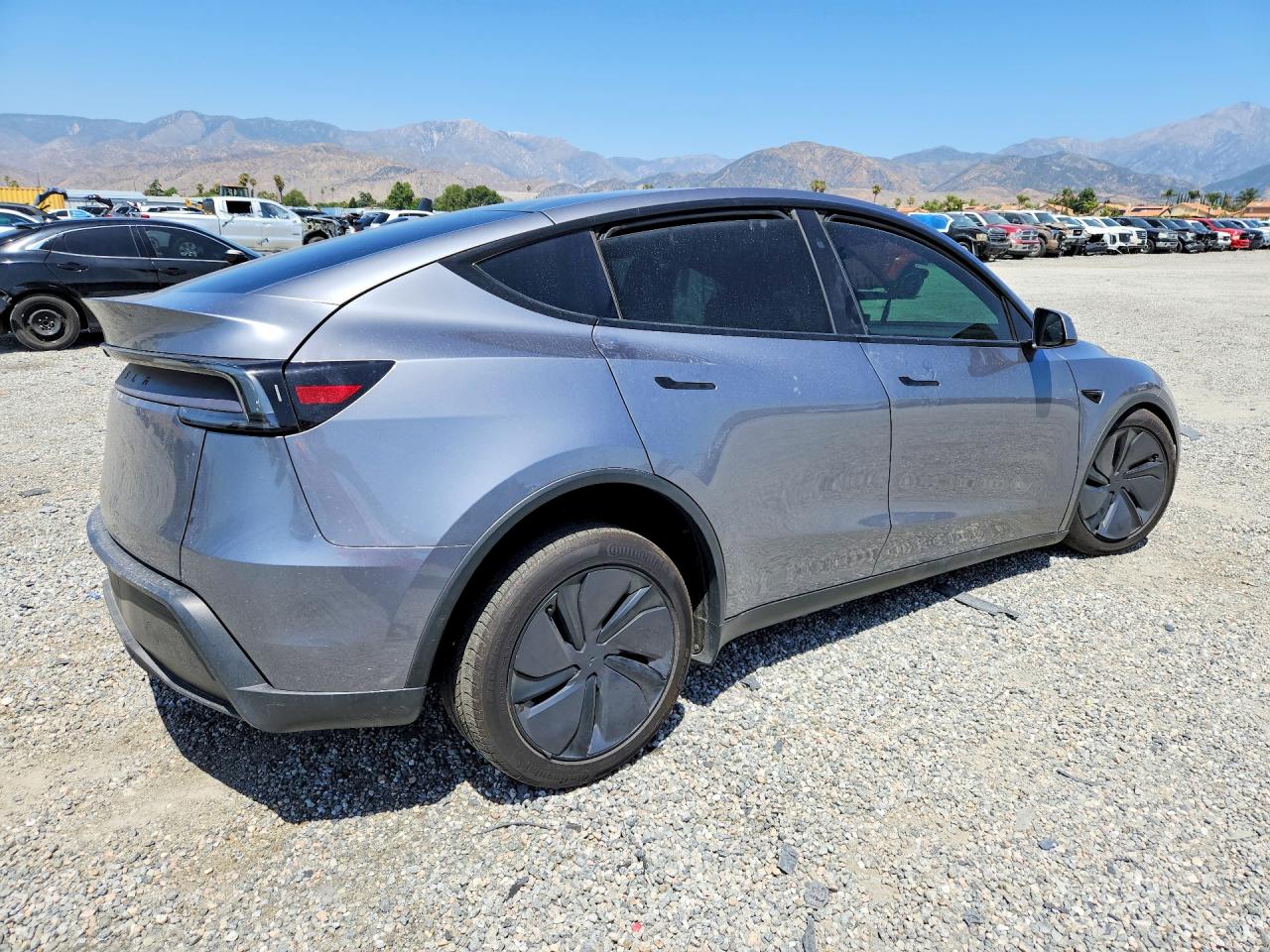 2026 TESLA MODEL Y