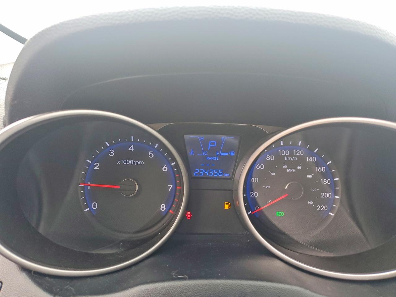 2015 HYUNDAI TUCSON