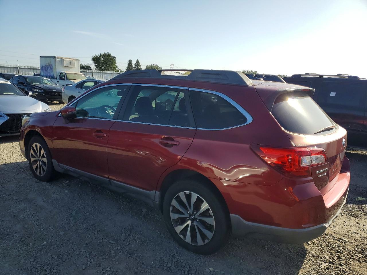 2015 SUBARU OUTBACK