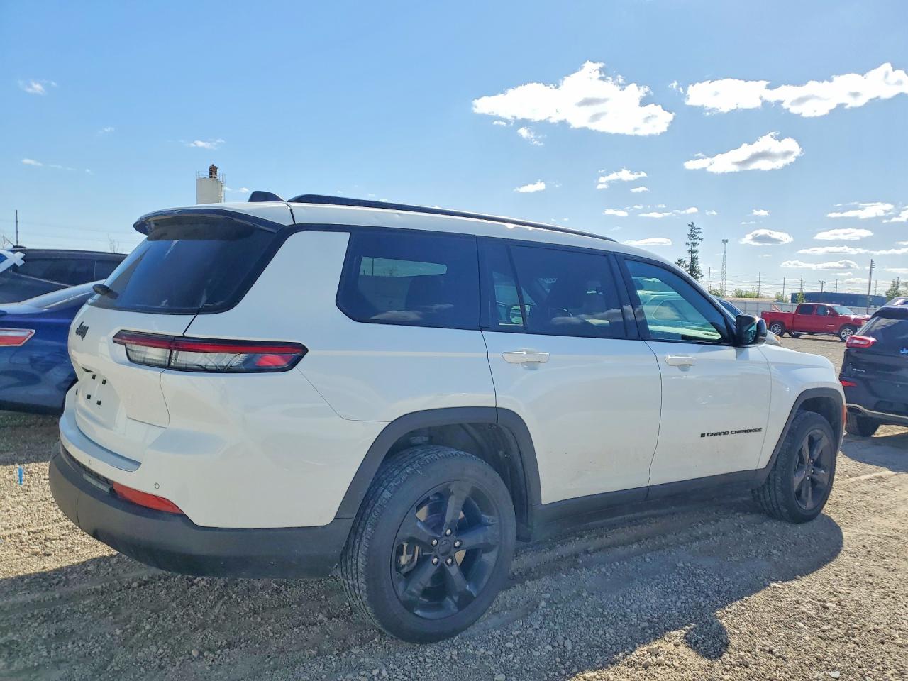 2023 JEEP CHEROKEE
