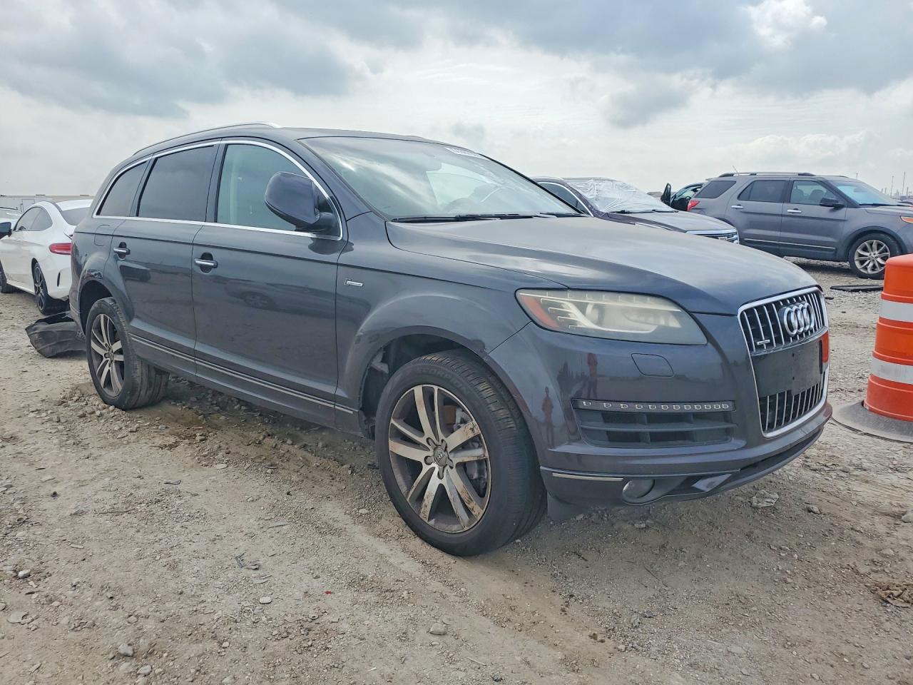 2015 AUDI Q7