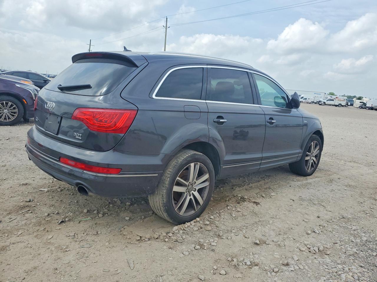 2015 AUDI Q7