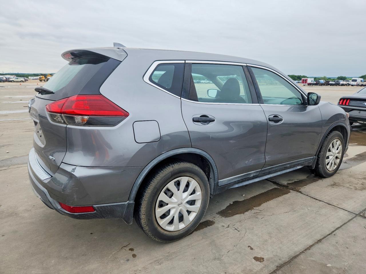 2018 NISSAN ROGUE