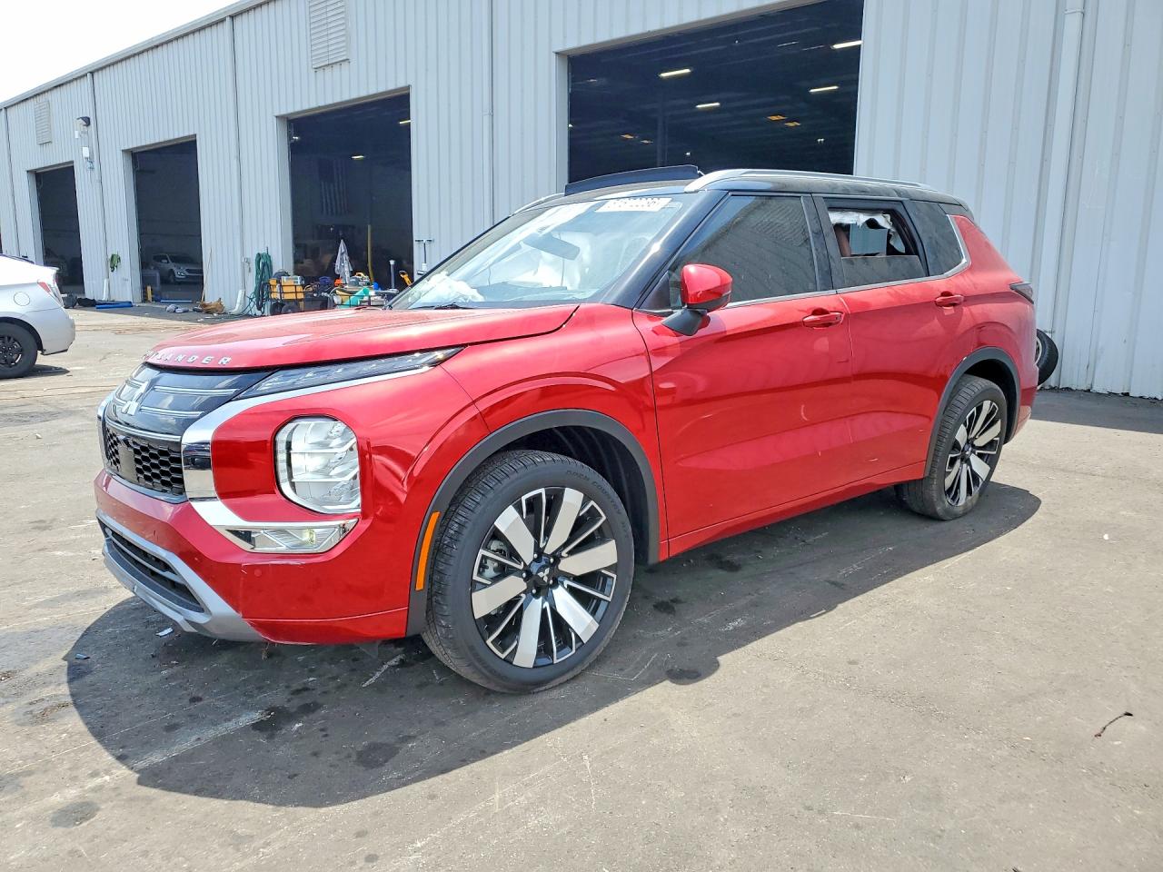 2025 MITSUBISHI OUTLANDER