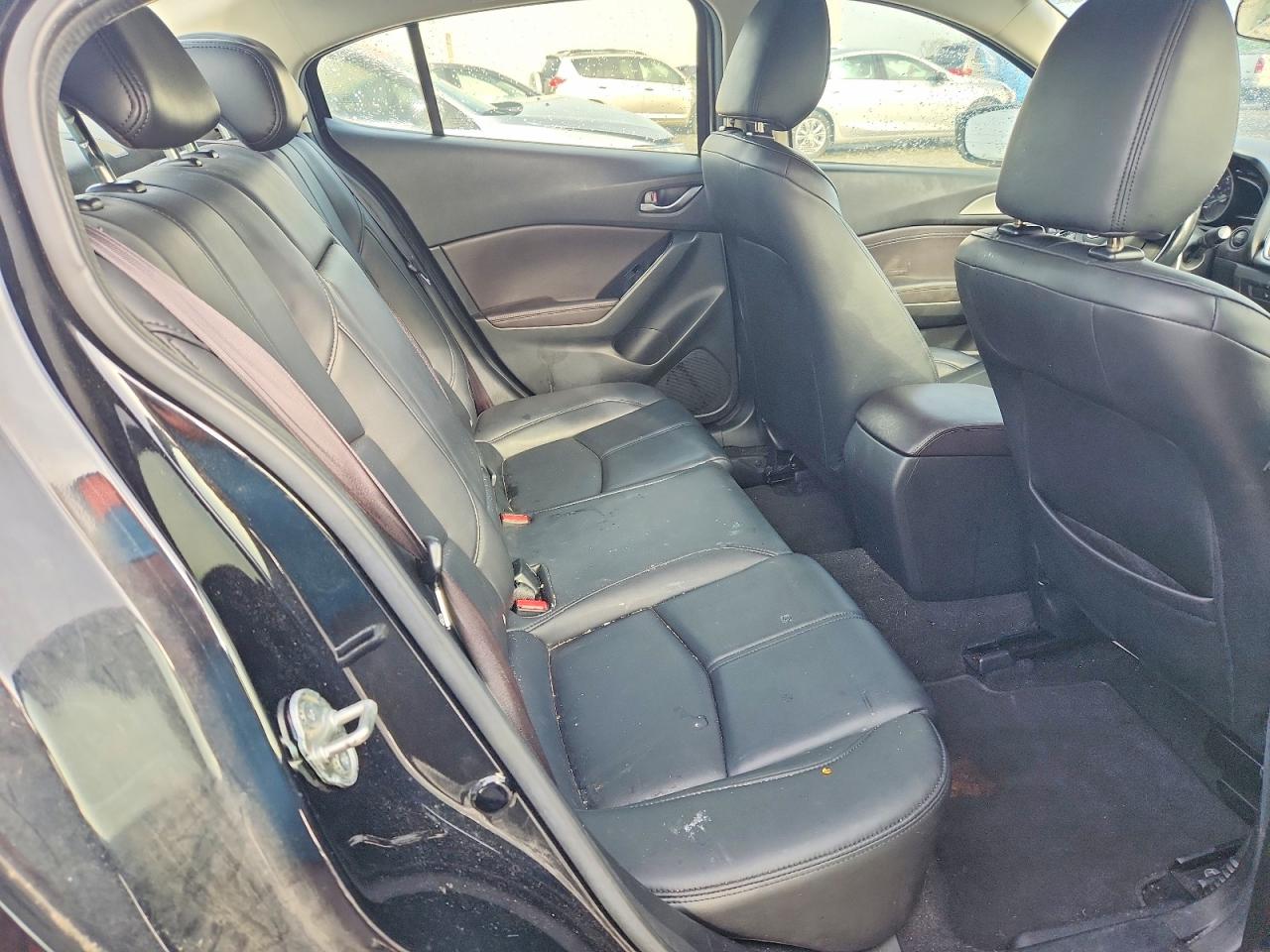 2017 MAZDA 3