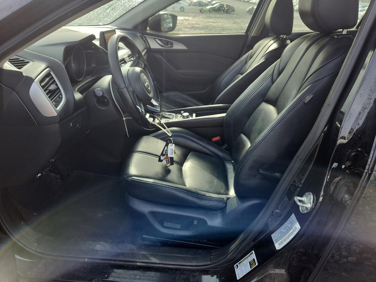 2017 MAZDA 3