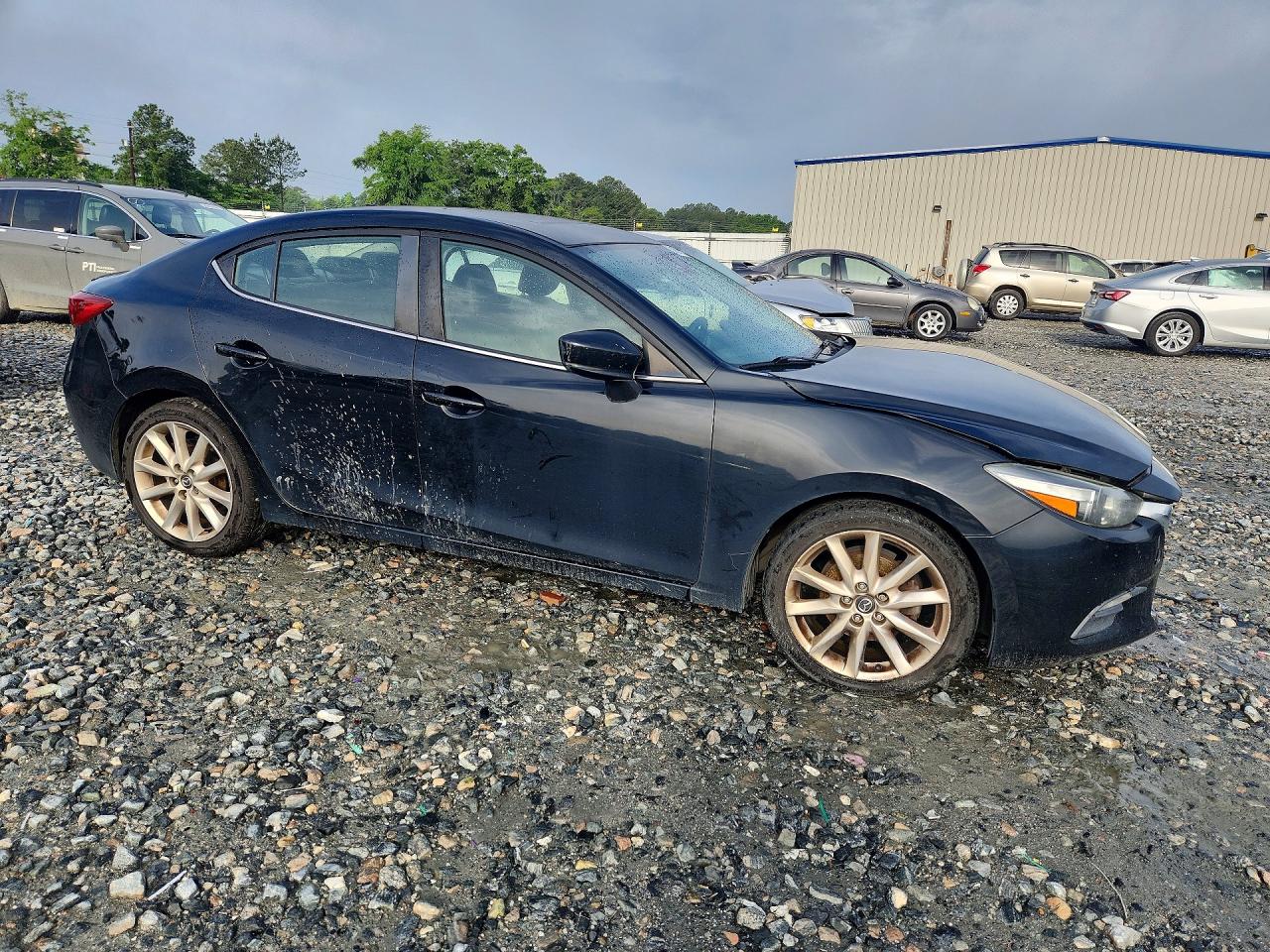 2017 MAZDA 3