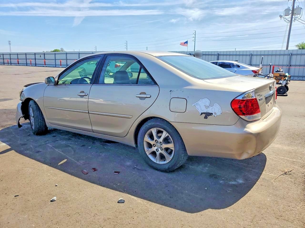 2005 TOYOTA CAMRY