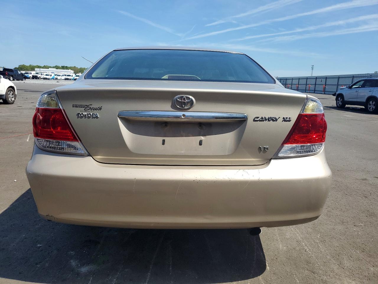 2005 TOYOTA CAMRY