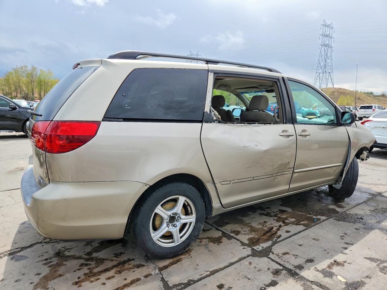 2005 TOYOTA SIENNA