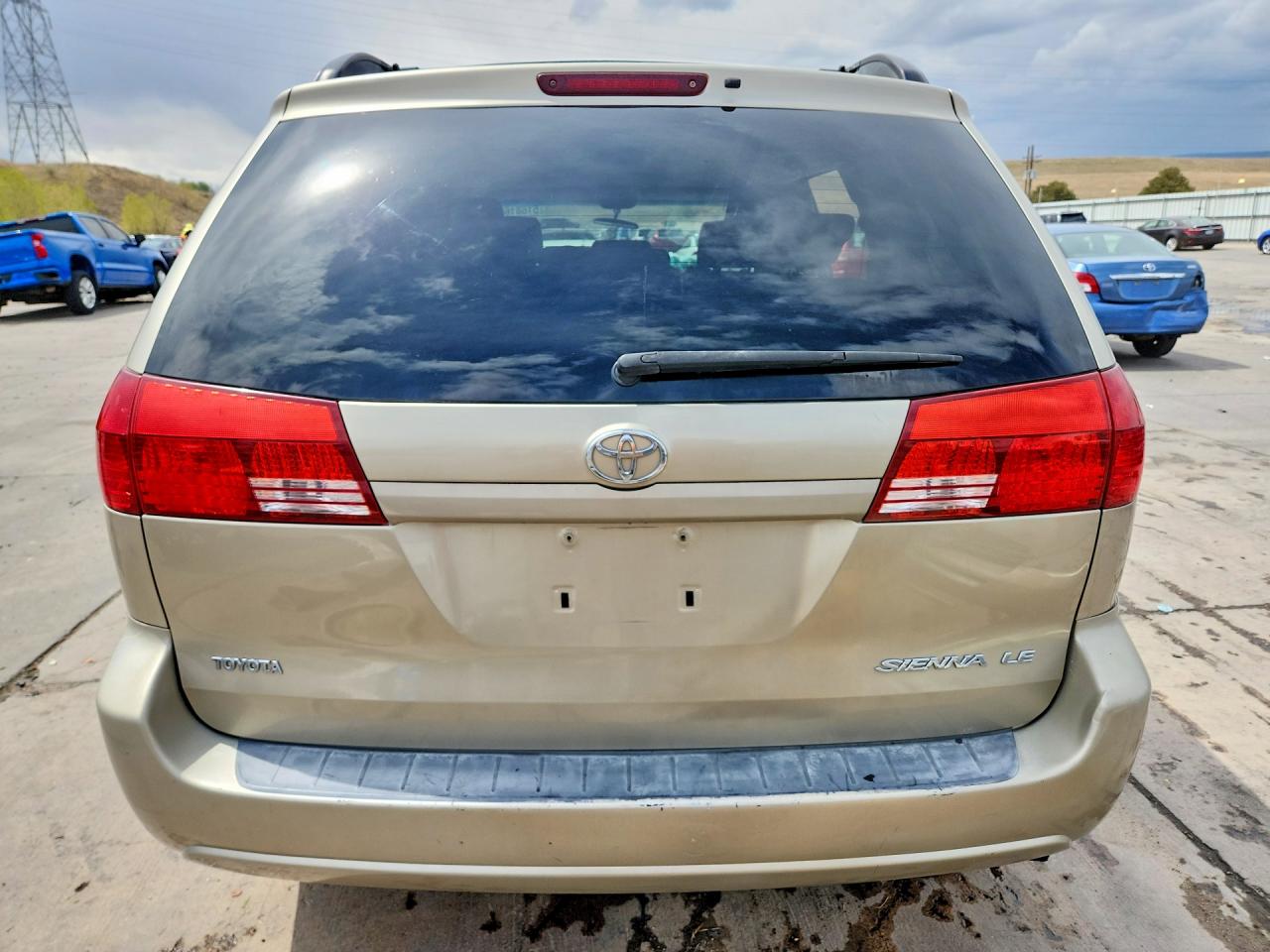 2005 TOYOTA SIENNA