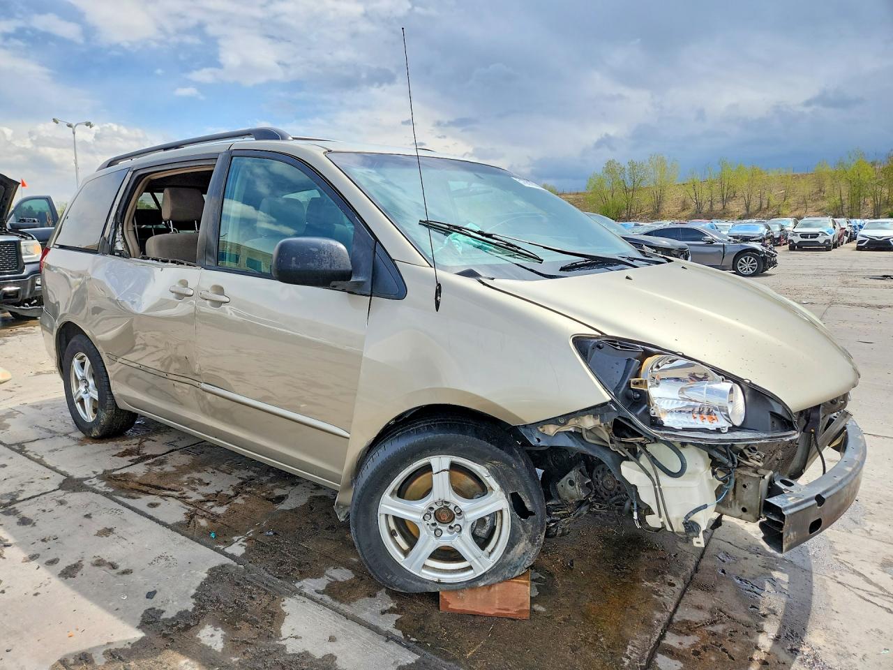 2005 TOYOTA SIENNA