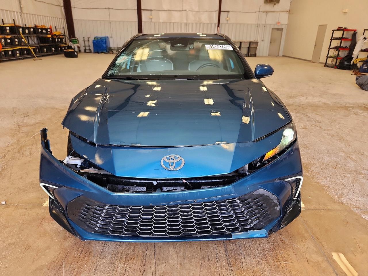 2025 TOYOTA CAMRY