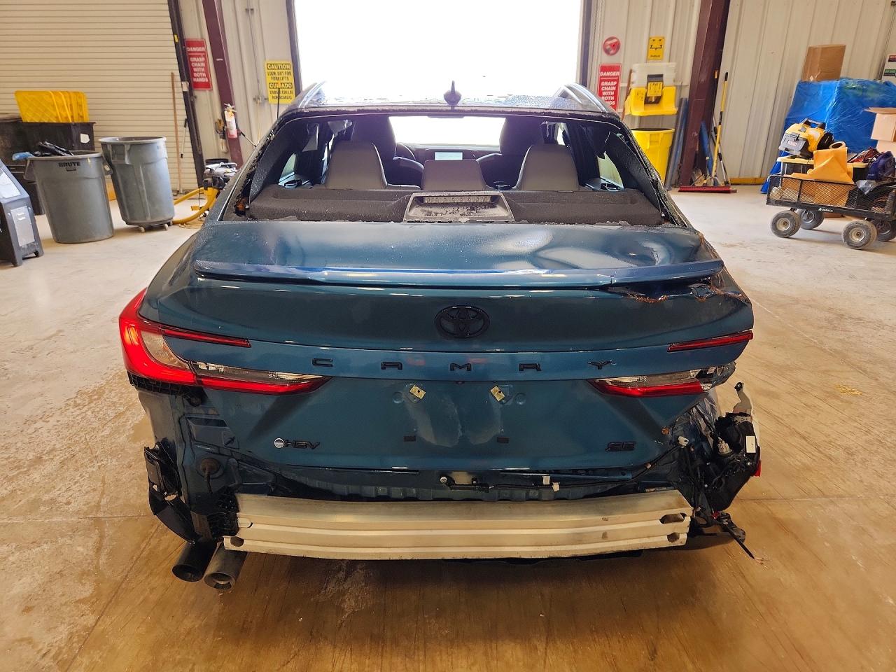 2025 TOYOTA CAMRY