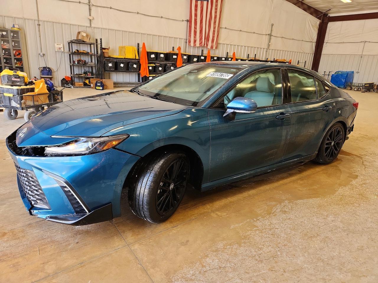 2025 TOYOTA CAMRY