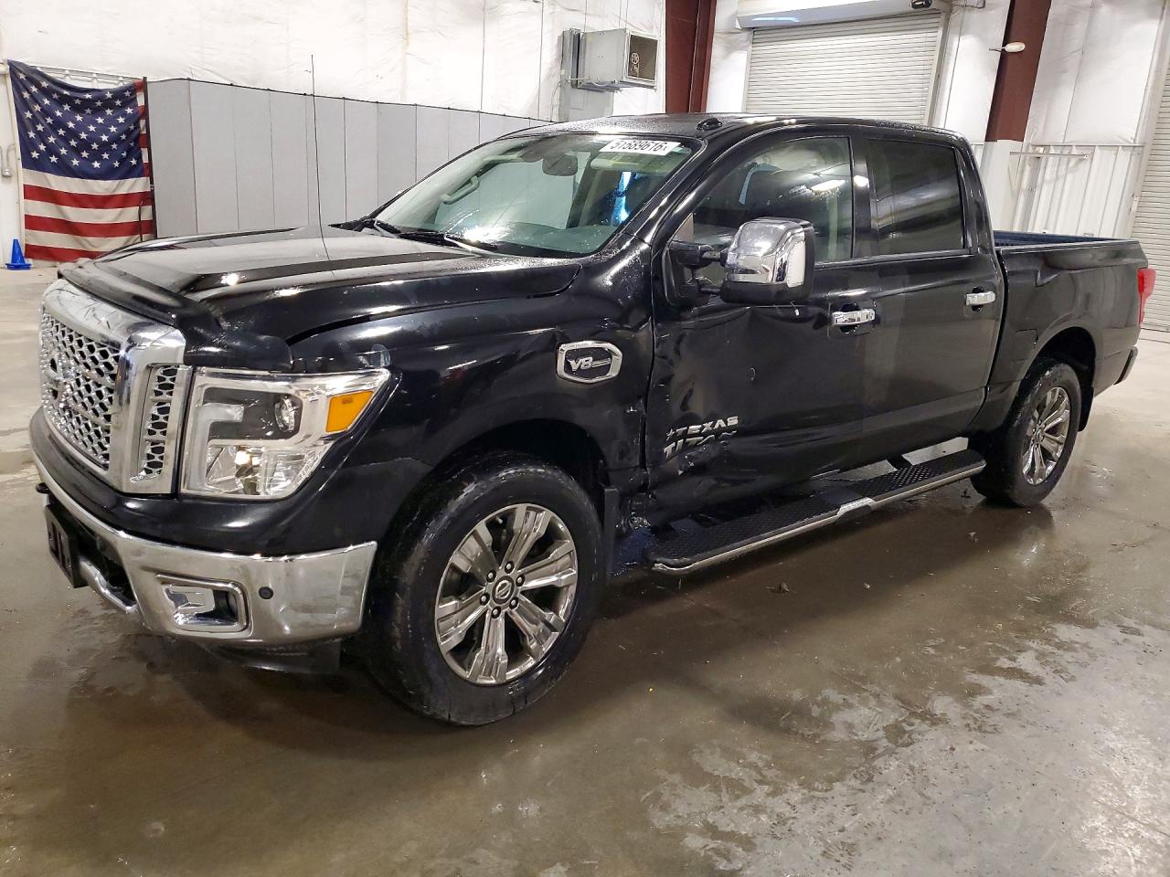 2017 NISSAN TITAN