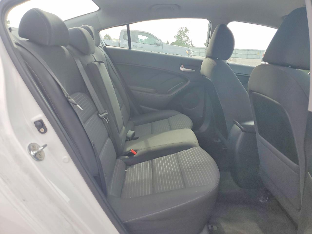 2017 KIA FORTE