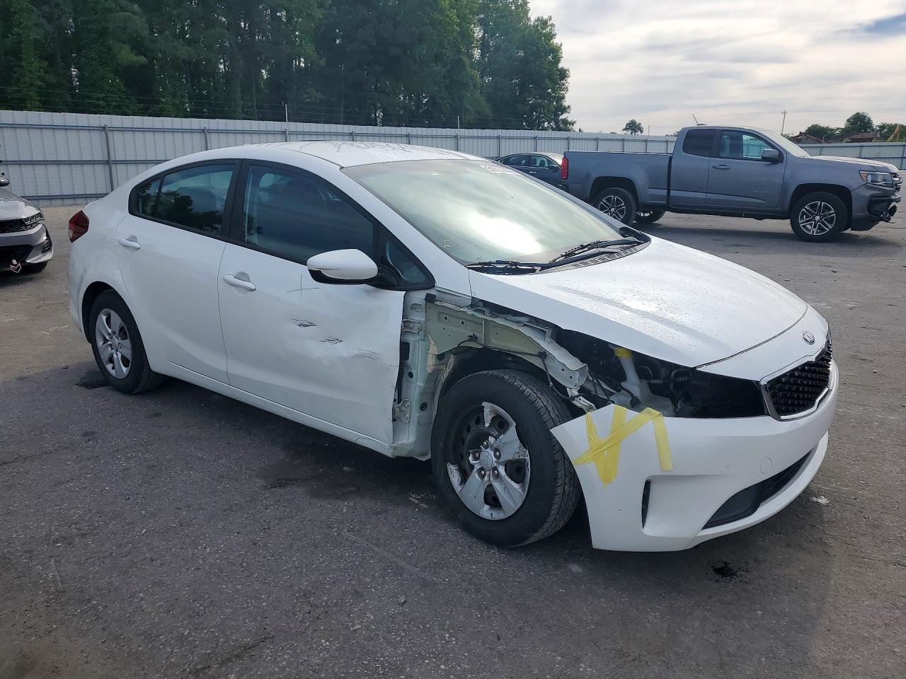 2017 KIA FORTE