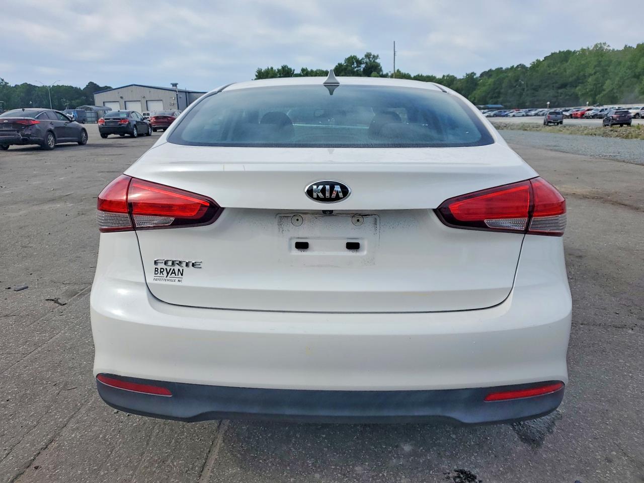 2017 KIA FORTE